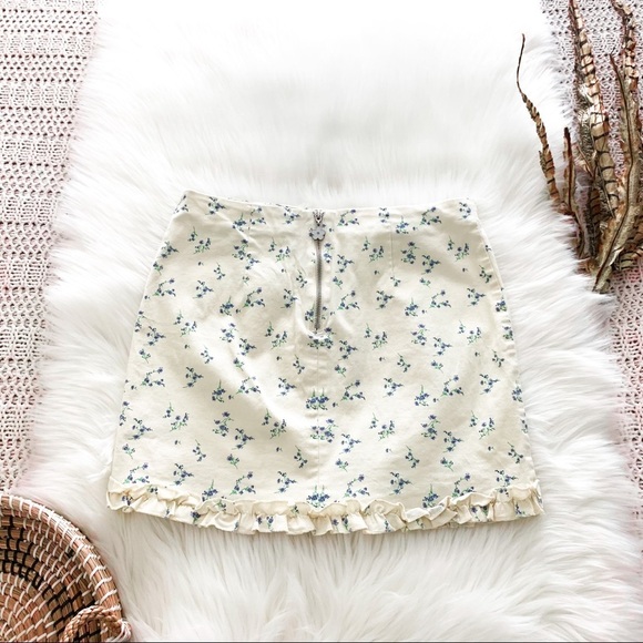 URBAN OUTFITTERS ASHTON RUFFLE MINI DRESS SIZE Large - Picture 5 of 10